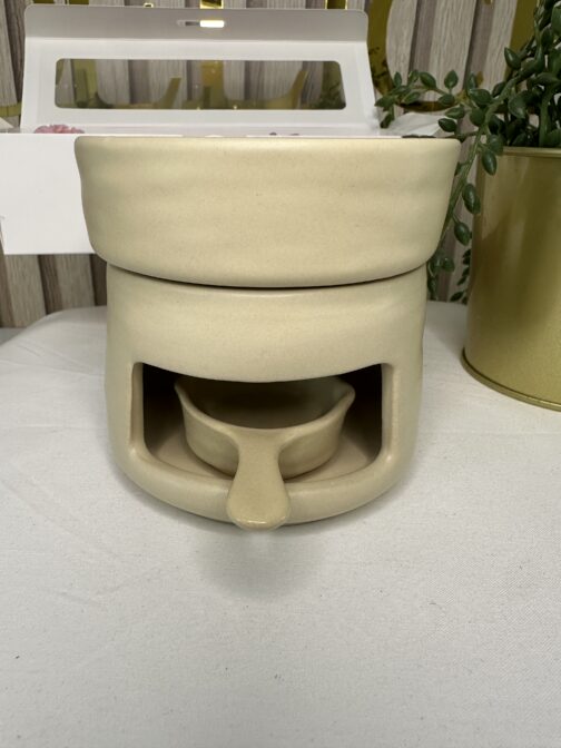 brûleur de fondant parfumé couleur jaune pastel