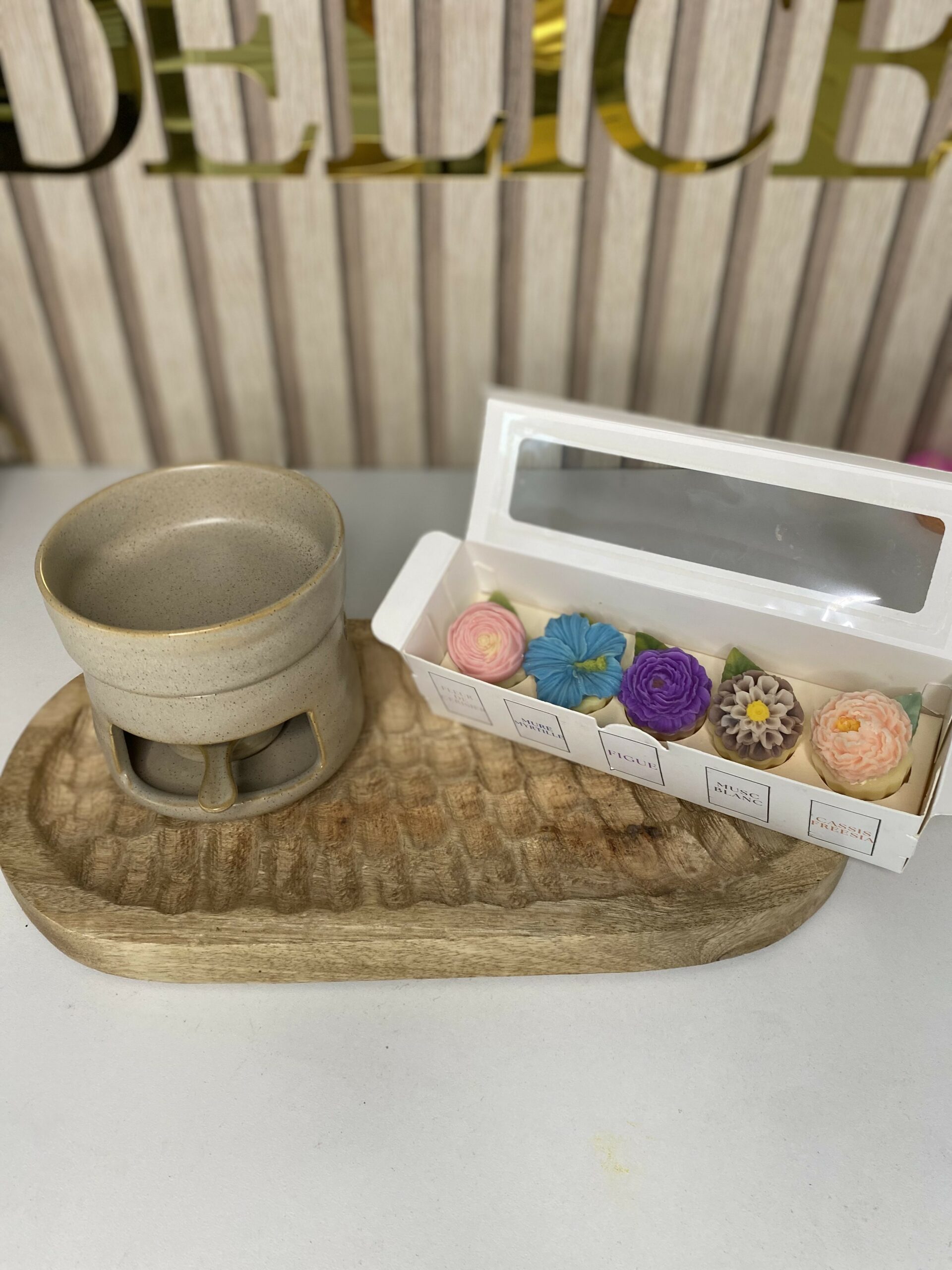 boite ouverte 5 fondants coffret découverte et bruleur